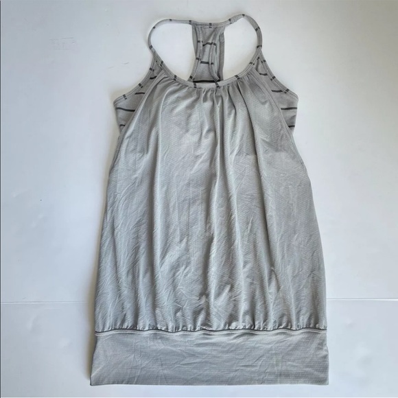 Lululemon No Limit Grey and Grey/Black Stripe Racerback Tank Top Women Sz Small - Picture 3 of 13